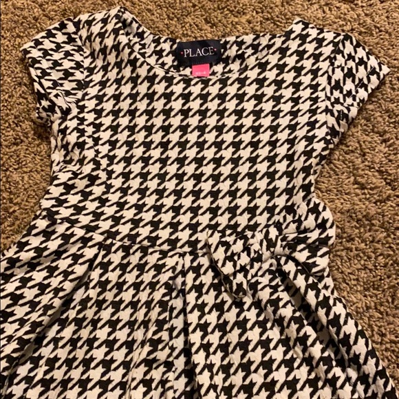 Girls Houndstooth Dress 🖤 - Picture 2 of 5